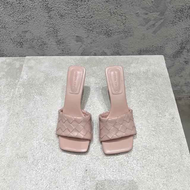 工厂p价p 顶级高端版本 代购品质 原版开发 Bottega Veneta2025Ss新品爆款夏季方头parco高跟穆勒凉拖鞋 Bv新款全真皮小结编织装饰抢手高