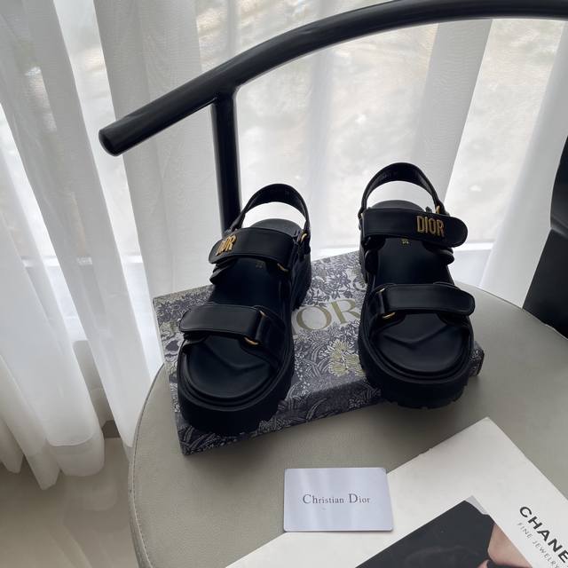 出厂 dior 迪奥2025顶级专柜 新款限定 官网上新 全球首发 迪奥Dior 25Ss -厚底松糕凉鞋 Dior凉鞋 厚底松糕凉鞋 凉鞋 Dior 小红书新