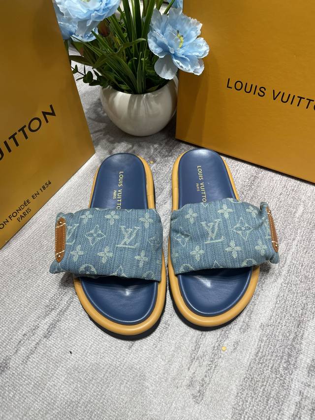 橙子出厂价p louis Vuitton 路易威登 Lv新配色 休闲魔术贴拖鞋 平底凉拖 情侣款 专柜同步更新 鞋面采用独一无二的驴家独特面料 面料轻盈透气 超