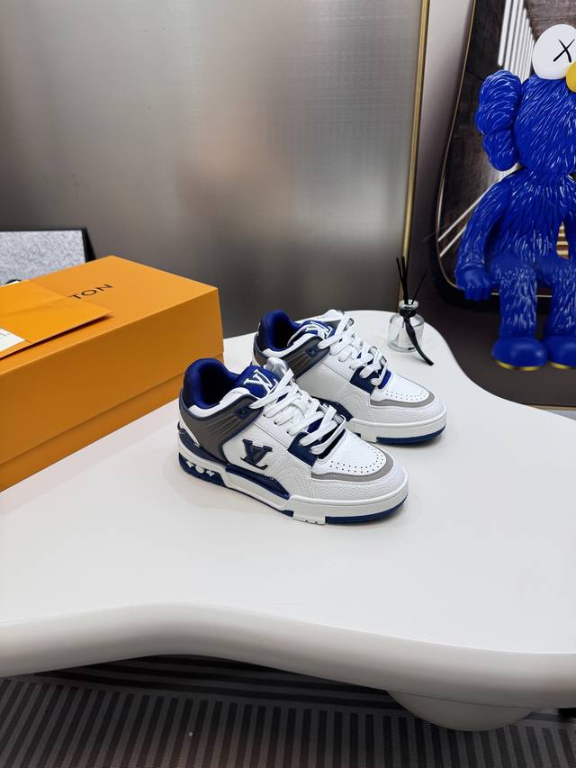 橙子出厂价p louis Vuitton 路易威登 Lv最新Footprint系列 情侣款运动鞋板鞋 休闲复古篮球鞋 原版购入开发 做货 这款 Footprin
