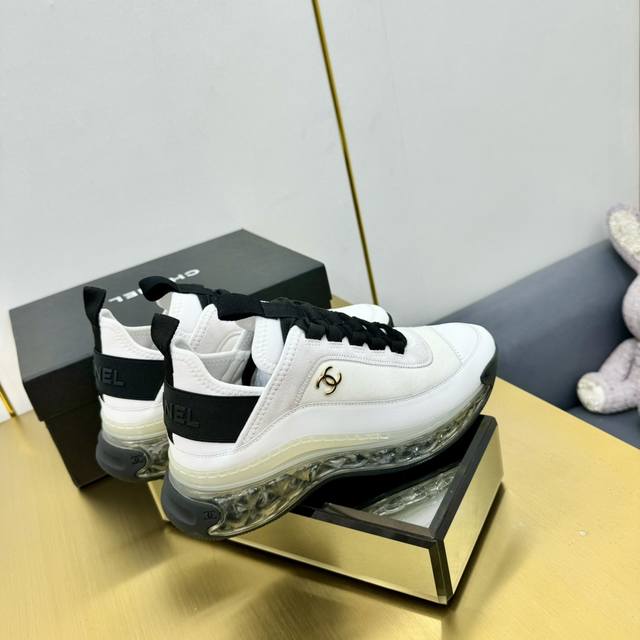 女码 男码+40升级版，升级版，升级版！不接受反驳！！！！ Chanel香奈儿老爹鞋，男女情侣款 专柜顶级休闲款运动鞋 这款经典设计；鞋面多种工艺电绣的风格；大