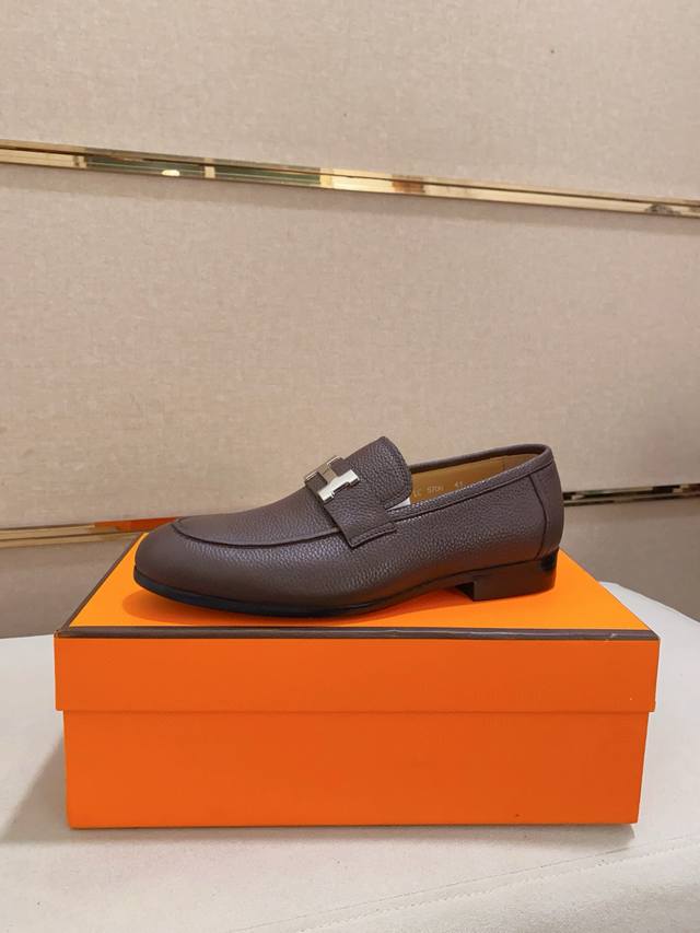 工厂P价 Hermes 爱马仕 顶尖工艺-时尚商务休闲款！纯正高品质可1：1比较！面料：原版牛皮 内里：牛皮内里！质感、舒适度又提升一级别！橡胶防滑底！码数:
