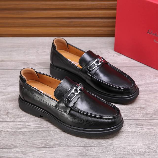 工厂P价 里 Ferragamo 菲拉格慕 爆款时尚休闲鞋官网专柜1:1制作，原版开模好质量看得见，进口高端头层打蜡小牛皮，水染皮内里纹路很清优质防水防滑耐磨大