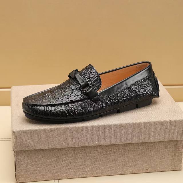 工厂P价 Ferragamo 菲拉格慕 爆款时尚休闲套脚鞋官网专柜1:1制作，原版开模好质量看得见，进口高端头层小牛皮，皮内里纹路很清优质防水防滑耐磨大底高品质