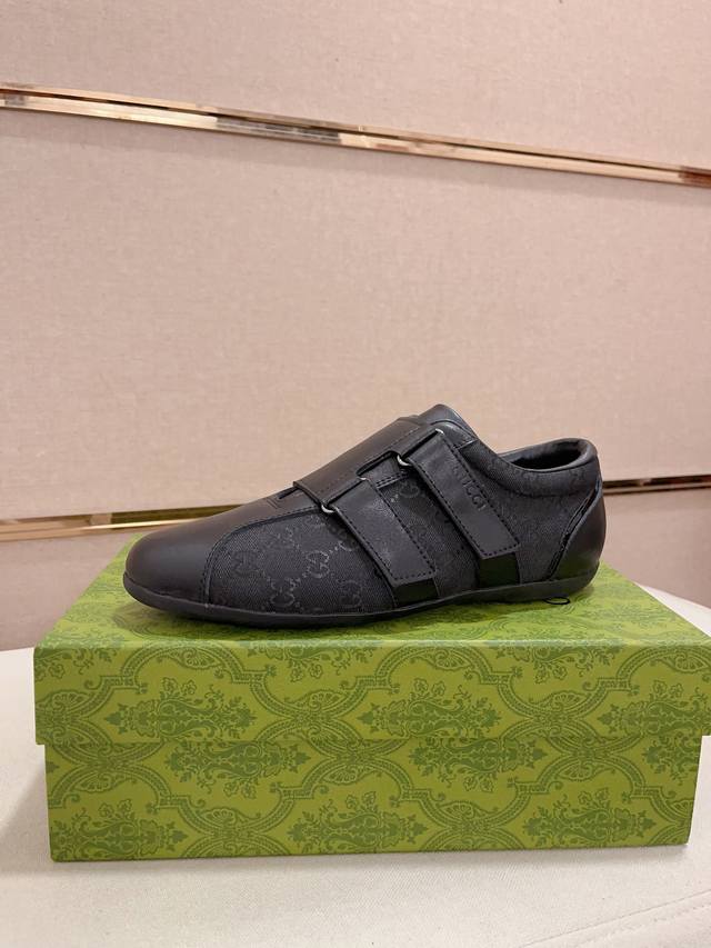 工厂P价 Gucci 古奇 新款 专柜同步发售，鞋面意大利进口牛皮，全进口真皮内里，完全1比1复刻，鞋底：原厂特供原版底，独家活动成型底超级舒适，原厂跟单货，高