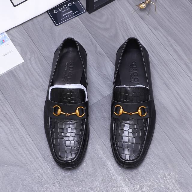 商品商标：Gucci [古驰] 商务皮鞋 正码码数: 38-44 45.订做不退换 商品材料：精选 石头纹牛皮鞋面 牛皮内里 原版大底