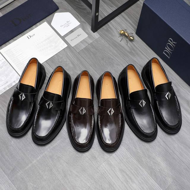 商品商标：Dior 迪奥 商务正装皮鞋 正码码数: 39-44 商品材料：精选哑光牛皮鞋面 牛皮内里 原版大底 黑色