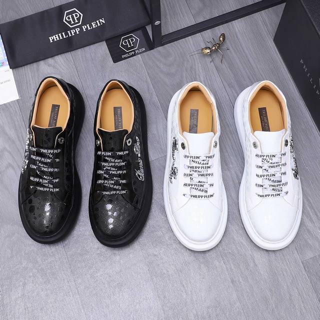 商品商标：Philipp Plein 菲利普-普莱茵 休闲鞋 正码码数: 38-44 45订做不退換 商品材料：精选压纹漆面牛皮鞋面 金属Logo装饰 牛皮内里