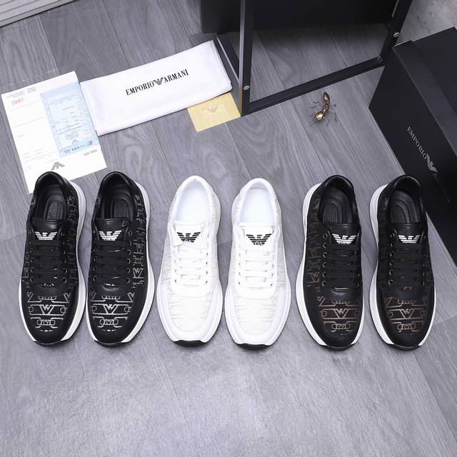 商品商标：Armani 阿玛尼 休闲鞋 正码码数: 38-44 商品材料：精选牛皮拼接透气布面 弹力布内里 牛皮鞋垫 橡胶大底