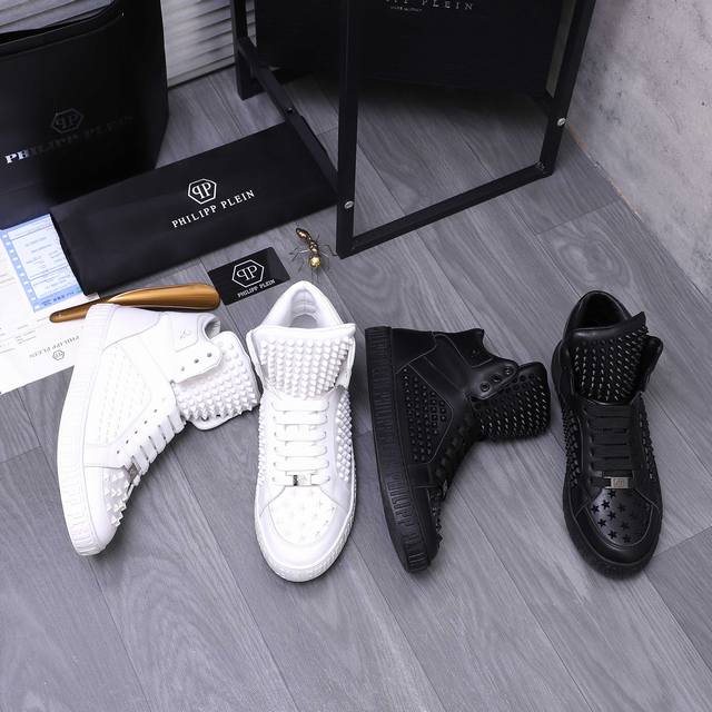 商品商标：Philipp Plein 菲利普-普莱茵 高帮休闲鞋 正码码数: 38-44 45定做不退换 商品材料：精选 卯钉牛皮鞋面 牛皮内里 原版大底