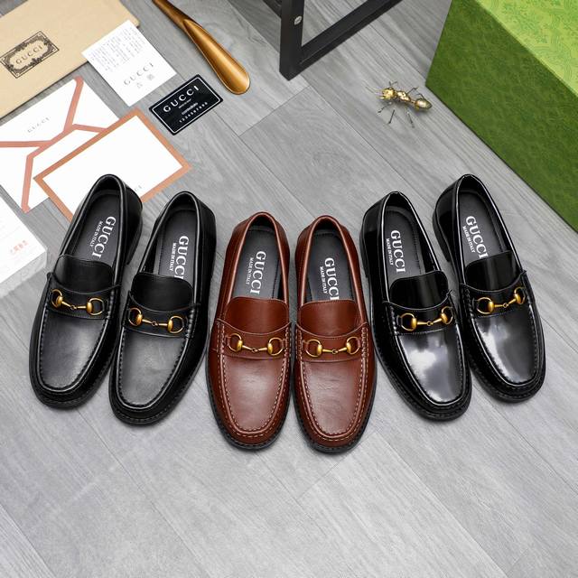 商品商标：Gucci 古驰 休闲套脚皮鞋 正码码数: 38-45 商品材料：精选珠光牛皮鞋面 牛皮内里 原版大底