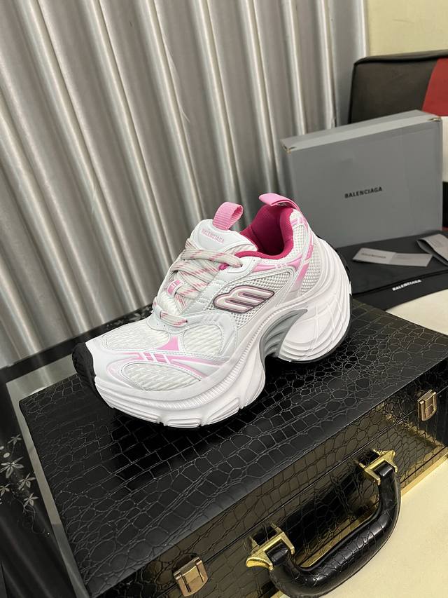 出厂价Pp： Balenciaga巴黎世家 Cargo 6Xl Sneakers 圆头系带 低帮生活网布系带低帮走秀复古 Balenciaga始终站在时尚前沿