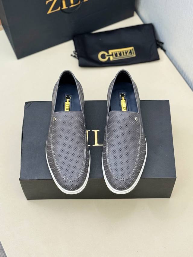 Zilli齐利 顶级 Size：39-44 38.45.46定制 Zilli齐利顶级法国品牌男鞋Zilli目之所及简约风貌随心而行。神形兼备，谱写男士魅力。棱角