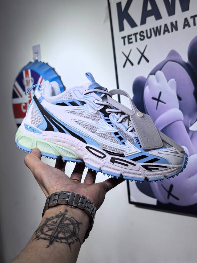 Off-White Be Right Back 圆头系带 舒适轻便生活休闲鞋 老爹鞋 男女同款 浅蓝色。 尺码：36-45