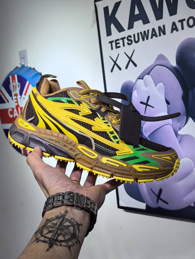 Off-White Be Right Back 圆头系带 舒适轻便 生活休闲鞋 老爹鞋 男女同款 土黄色。 尺码：36-45