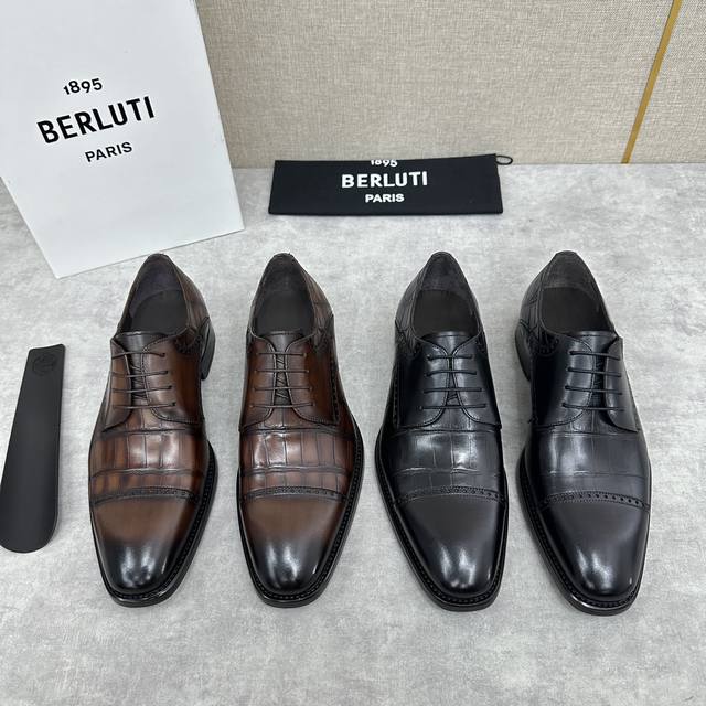 Berlut* 布鲁提 新款男士手工擦色正装皮鞋出货 甄选优质进口小牛皮鞋面 手工擦色工艺处理效果 鞋面饰以布洛克冲孔雕花细节，鳄鱼纹牛皮马克线手缝拼接 处处彰