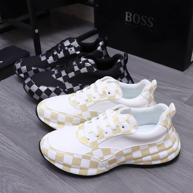 商品商标： ＢＯＳＳ 包底休闲鞋 正码码数: 38-44 45定做不退换 商品材料：精选拼接牛皮鞋面 网内里 橡胶大底