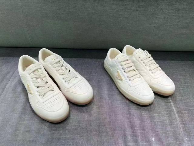 工厂P价 Prada 普拉达新款男士真皮运动鞋，市面最高版本 、欢迎任意对比！原版皮料质感极佳，超上档次！意大利进口胎羊网内里，可拆式垫！奢华用料、精细做工，极