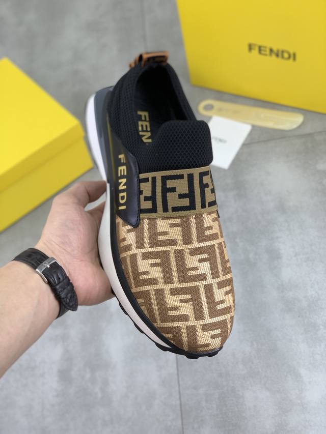 调工厂P价 男装男鞋 运动原单小怪兽 新款 Fendi 芬迪 新款 简约的走线效果，呈现出大气优雅且炫酷的驾车鞋 采用进口小牛皮+头层猪皮内里材质精良做工细致