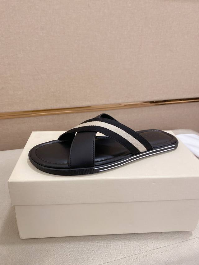 调工厂P价 男装男鞋 运动原单 ~最新潮流凉拖上市 官网同款 品质 精选头层小牛皮配原版织带 休闲百搭款 做工精细 用料上层 现货鞋码38到45