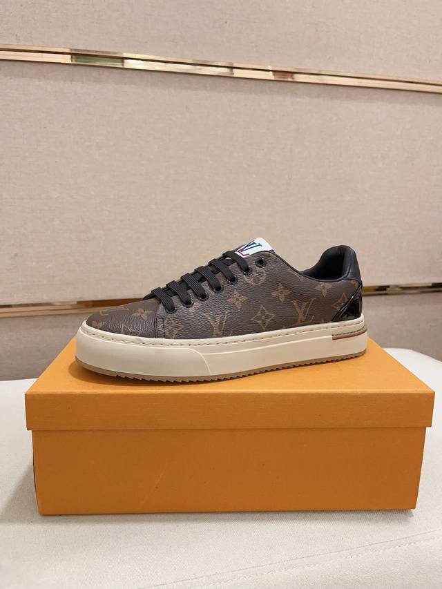 调工厂P价 男装男鞋 运动原单 Louis Vuitton 路易威登 Lv 顶级新款专柜同步发售，鞋面意大利进口头层牛皮，全进口羊皮内里，完全1比1复刻，鞋底：