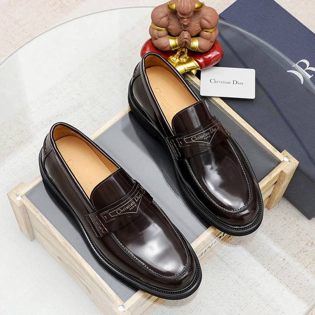 工厂P价 Dior 迪奥 香港专柜新款休闲男鞋上市 官网1:1制作 意大利编织牛皮+水染皮内里 欧美大师设计 完美造型打造专柜品质，纯色橡胶耐磨大底加经典炫头！
