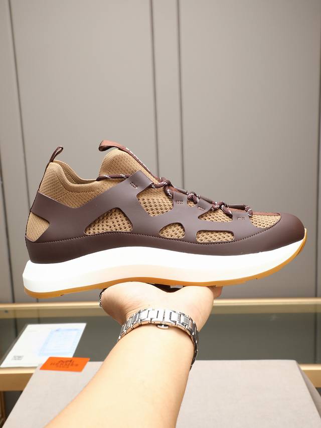 P Hermes 爱马仕 男士休息运动鞋！ -高端品质 原单休闲运动鞋 -鞋面:高纳帕小牛皮、锻造工艺、针织布匹、鞋身品牌织带、注塑品牌Logo -内里:垫脚;