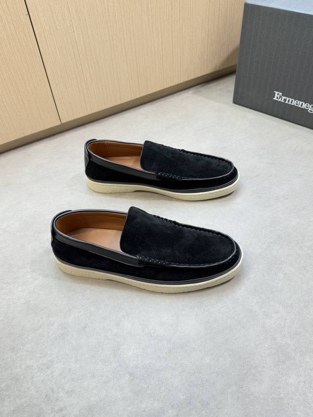 Zegna 杰尼亚 -高端品质 原单休闲运动板鞋 -鞋面：原版纳帕小牛皮、反绒小牛皮、鞋丹手工串缝马克线、手工涂边工艺、懒人穿脱一脚蹬自行车 -内里：水染牛皮