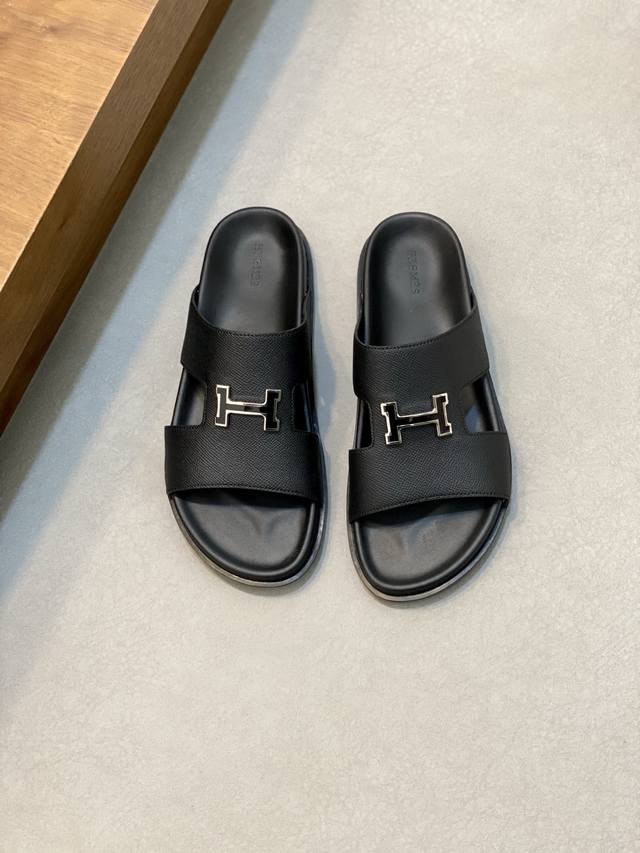 Hermes 新款爱马仕拖鞋，面料牛皮，耐磨防滑Tpu大底。时尚大气 码数：37-46