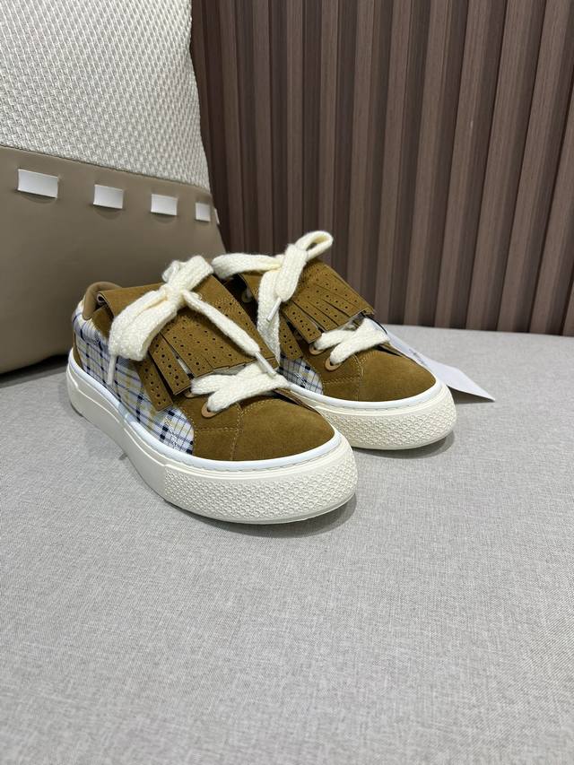 东莞代购级 男码 官网同步飞机盒包装 顶级版本最新蛇年限定B33系列Dior 迪奥休闲运动板鞋 原版精准Cp！鞋型无限接近 美式穿搭N多网红打卡，低饱和色调超百