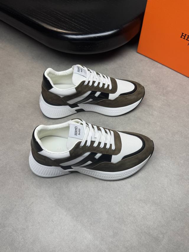 Hermes 爱马仕 -高端品质 原单休闲运动鞋 -鞋面：反绒小牛皮、开边珠小牛皮、品牌高丝光帆布鞋身车缝′H′图腾 -内里：水染牛皮 -大底：超轻Tpu发泡