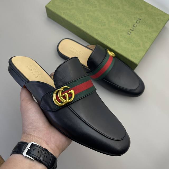实价批 红遍半边天的Gucci 经典半拖 春夏又出新作，又得准备剁手啦购入正品开模套楦 从用料到楦形 一丝一毫都精准无确。私家开模原版五金 原版对色实心五金非市