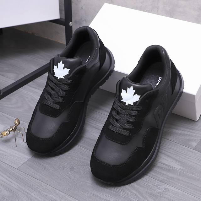 商品商标：Dsquared2 休闲男鞋 正码码数: 38-46 商品材料：精选牛皮拼接磨砂鞋面 网内里 牛皮鞋垫 原版大底