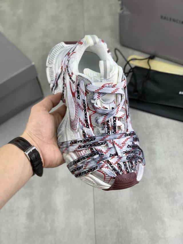 工厂P价P 实价 Gargo 全新3Xl极限绑带 全新十代潮流跑鞋 原厂楦头 做旧细节拉满 原鞋同步开发采用环保天空革与网眼织物鞋面材质中底搭载轻量发泡Eva缓