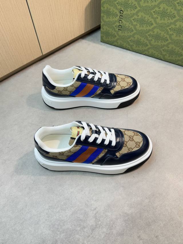 Gucci 古驰 -高端品质 原单休闲运动鞋 -鞋面：开边珠小牛皮、鞋身品牌图腾布匹.品牌织带、鞋舌品牌布标、完美拼接 -内里：水染牛皮 -大底：超轻Tpu 橡