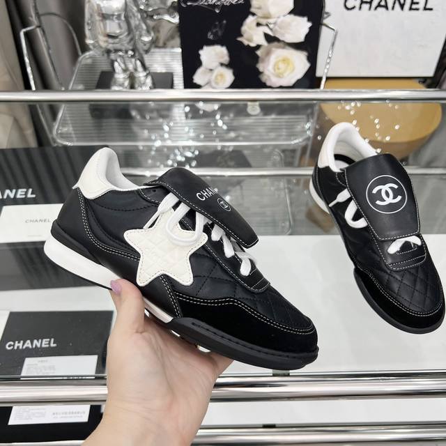 Chanel官网同步2025新款高版本香奈儿顶级休闲鞋系列__________________ 春秋季香家必备爆款，女神系列，拥有香家特色优雅名媛气质，超级耐看
