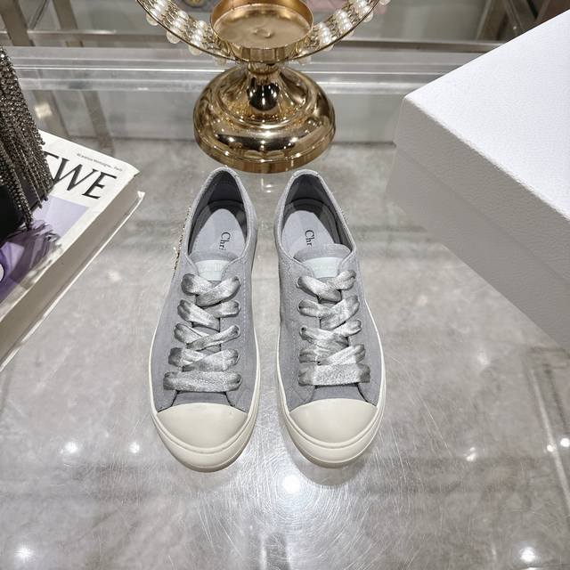 工厂P价 男装男鞋 运动原单 Dior 迪奥 2025Ss新款 Lucky系列绸缎小白鞋滑板鞋休闲运动鞋 顶级版本原版购入开发做货 这款迪奥运动鞋鞋面采用白色丝