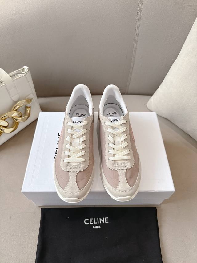 高版本出厂 Celine*思琳赛琳 2025Ss新款徽标系带休闲运动鞋轻便跑步鞋 小白鞋 简单舒服，干净利落，百搭显腿细，无论是单穿还是搭配阔腿裤，都非常好搭，