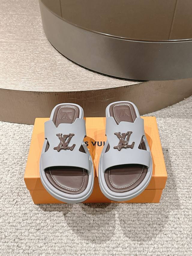 L家 -Size ：39-45 38.46定做 Lv 路易威登 L家 驴牌Venice系列 厚底 凉拖鞋 原版购入开发 做货 本款 Lv Venice 凉拖为粒