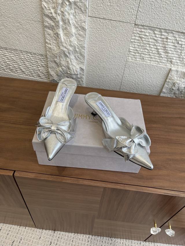 顶级版本 Jimmy Choo 25Ss春夏新款 尖头 蝴蝶结 凉鞋 穆勒鞋 高跟鞋 Jimmy Choo 周仰杰 Staz Sling Back 70系列露跟