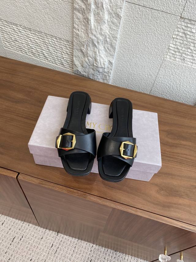 顶级版本: 莞货 Jimmy Choo 吉米周 25Ss 夏季新款 方头 粗跟 拖鞋 明星同款Jimmy Choo Fayencesandal 女士外穿拖鞋Jc