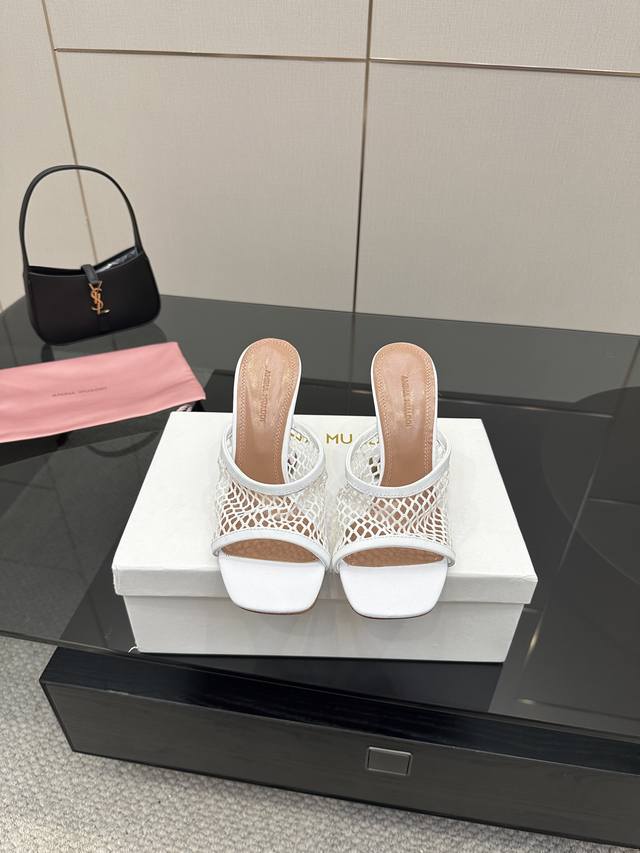 顶级版本网面330 钻面 Amina Muaddi 闪钻绝美高跟凉鞋 正品1:1 复刻 顶级品质 购买原版 开发 太阳花水钻扣 开模定制 历尽2个月才出来效果