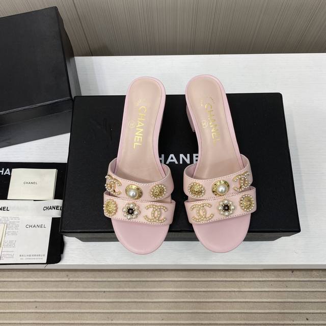 出厂价P 顶级品质 Chanel 香奈儿2025顶级专柜 初夏新款 官网上新 全球首发 Chanel 香奈儿24Ss-尖头粗跟凉鞋 Charnl美鞋 Chane