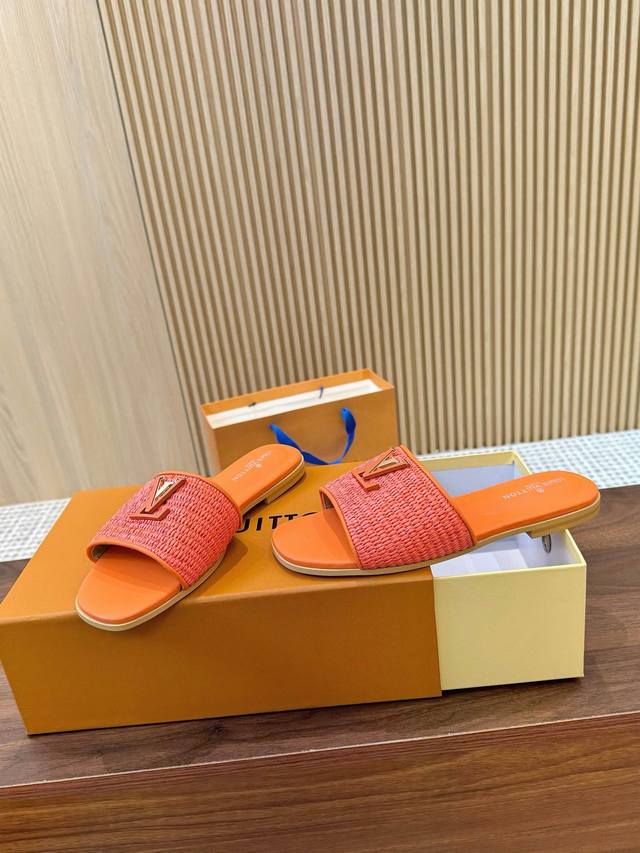 橡胶底P 真皮大底P Louis Vuitton平底拖鞋 Lv平底拖鞋25Ss New Arrival~春夏性感舒适，拉满了夏日美鞋能给的满分情绪价值 凉鞋的造