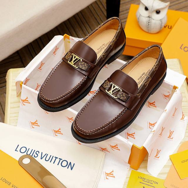 Louis Vuitton 里 路易威登 新款男士休闲商务皮鞋官网原版复制，鞋面采用进口官网1:1材料制作意大利牛皮面，水染内里绝非一般的工艺制造，大厂工艺流程