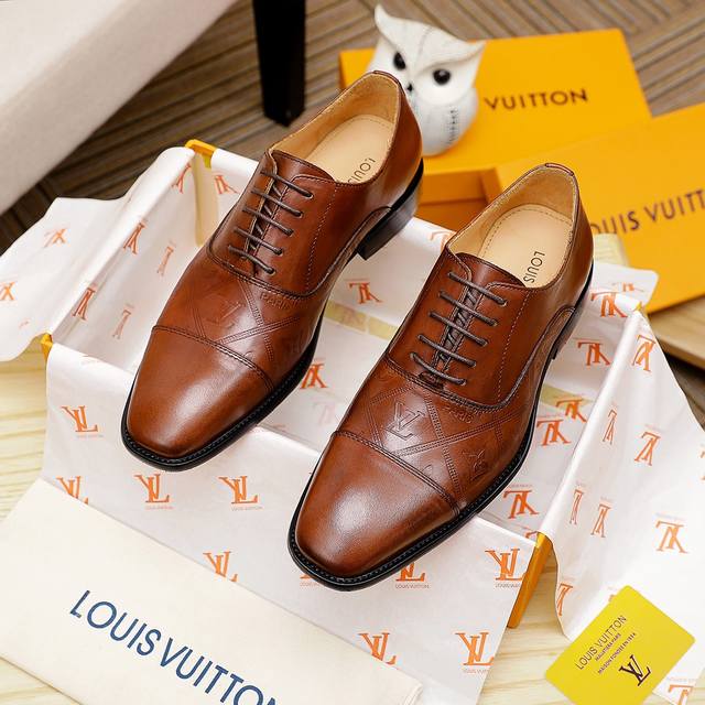 里 Louis Vuitton 路易威登 新款男士休闲商务皮鞋官网原版复制，鞋面采用进口官网1:1材料制作意大利牛皮面，水染皮内里绝非一般的工艺制造，大厂工艺流