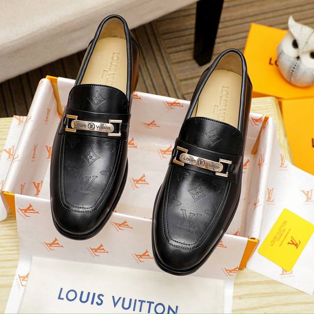 Louis Vuitton 里 路易威登 新款男士休闲商务皮鞋官网原版复制，鞋面采用进口官网1:1材料制作意大利牛皮面，水染内里绝非一般的工艺制造，大厂工艺流程