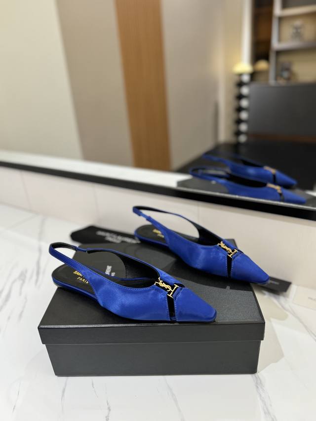 Saint Laurent Ss24 New Arrival春夏大热全新平底单鞋！经典Cassander复古Logo搭配野性自由高雅性感并存。 鞋面：定制进口真
