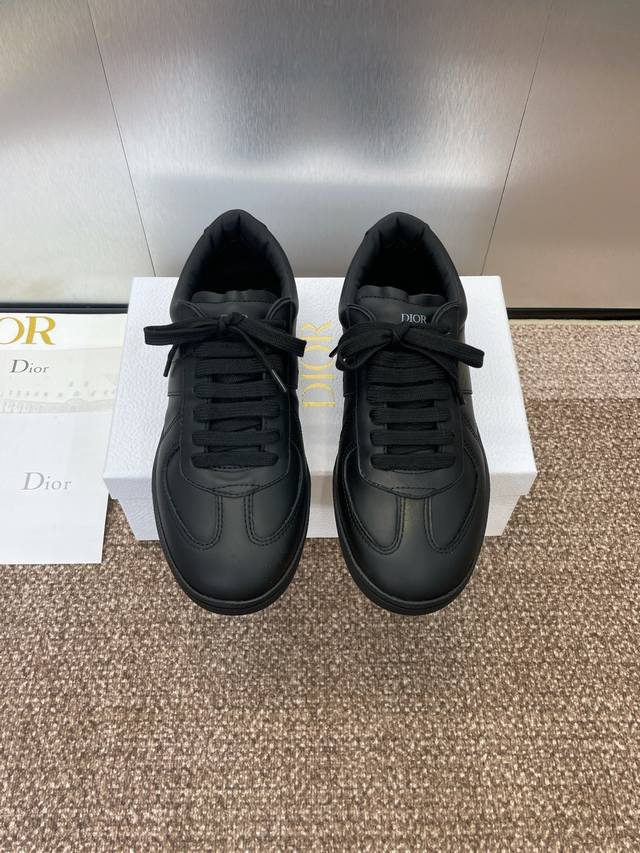 工厂P价P：女款 男款 迪奥 Dior B01 2025春夏最新情侣款系带休闲小白鞋 Cd字母Logo压花拼色德训鞋 明星同款平底圆头运动鞋 市场顶级版本 材质