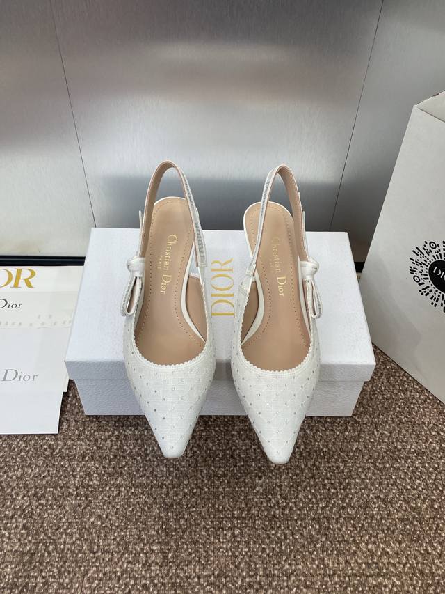 工厂P价P J'adior织带女鞋 Dior 迪奥 春夏走秀新款水晶鞋 Bling...Bling... Cd明星同款水钻蝴蝶结方头字母Logo刺绣高跟凉鞋 市